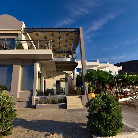 Gonis Grand Luxury Suite パレオコラ エクステリア 写真