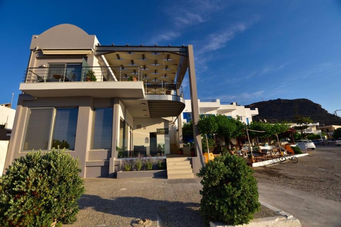 Gonis Grand Luxury Suite パレオコラ エクステリア 写真
