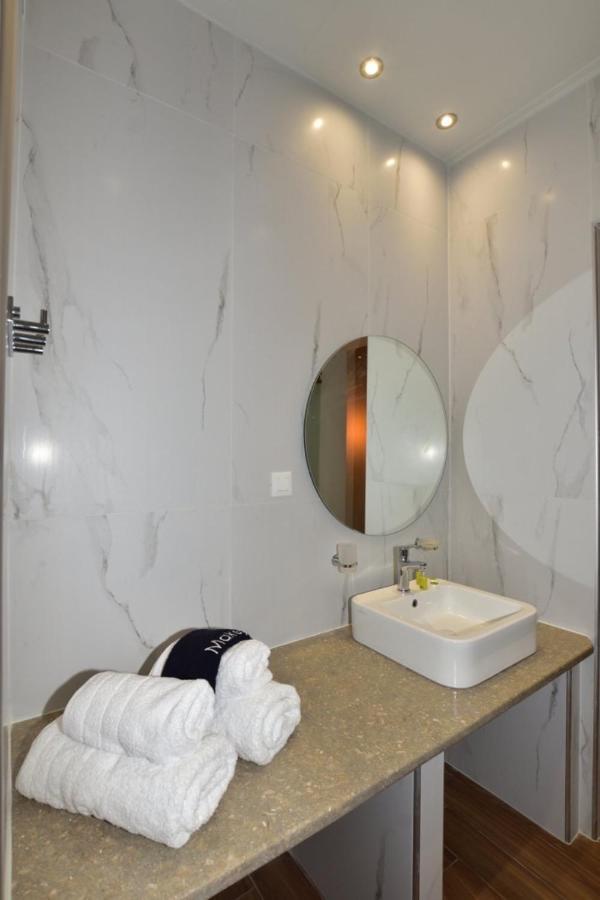 Gonis Grand Luxury Suite パレオコラ エクステリア 写真