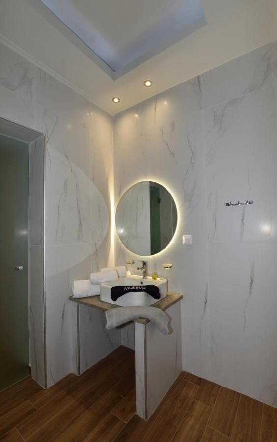 Gonis Grand Luxury Suite パレオコラ エクステリア 写真